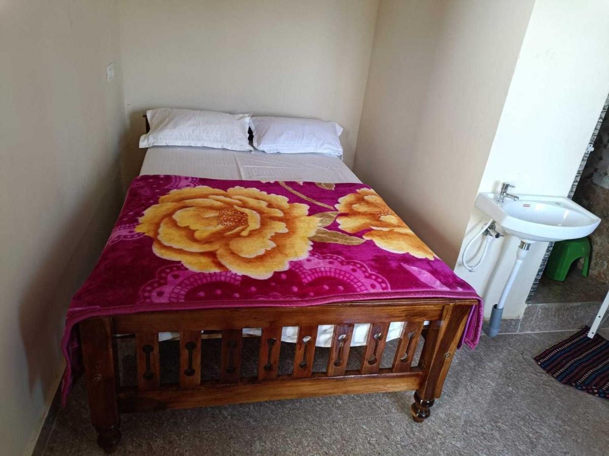 Oyo 8206 K J Residency Hotel Mysore Exterior photo